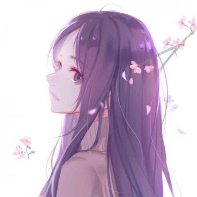 三人暴雨中合力救下坠井女孩
